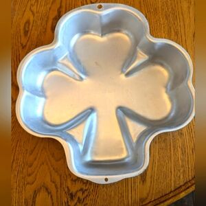 Wilton vintage Shamrock cake pan, Saint Patrick's day Wilton 2105-185